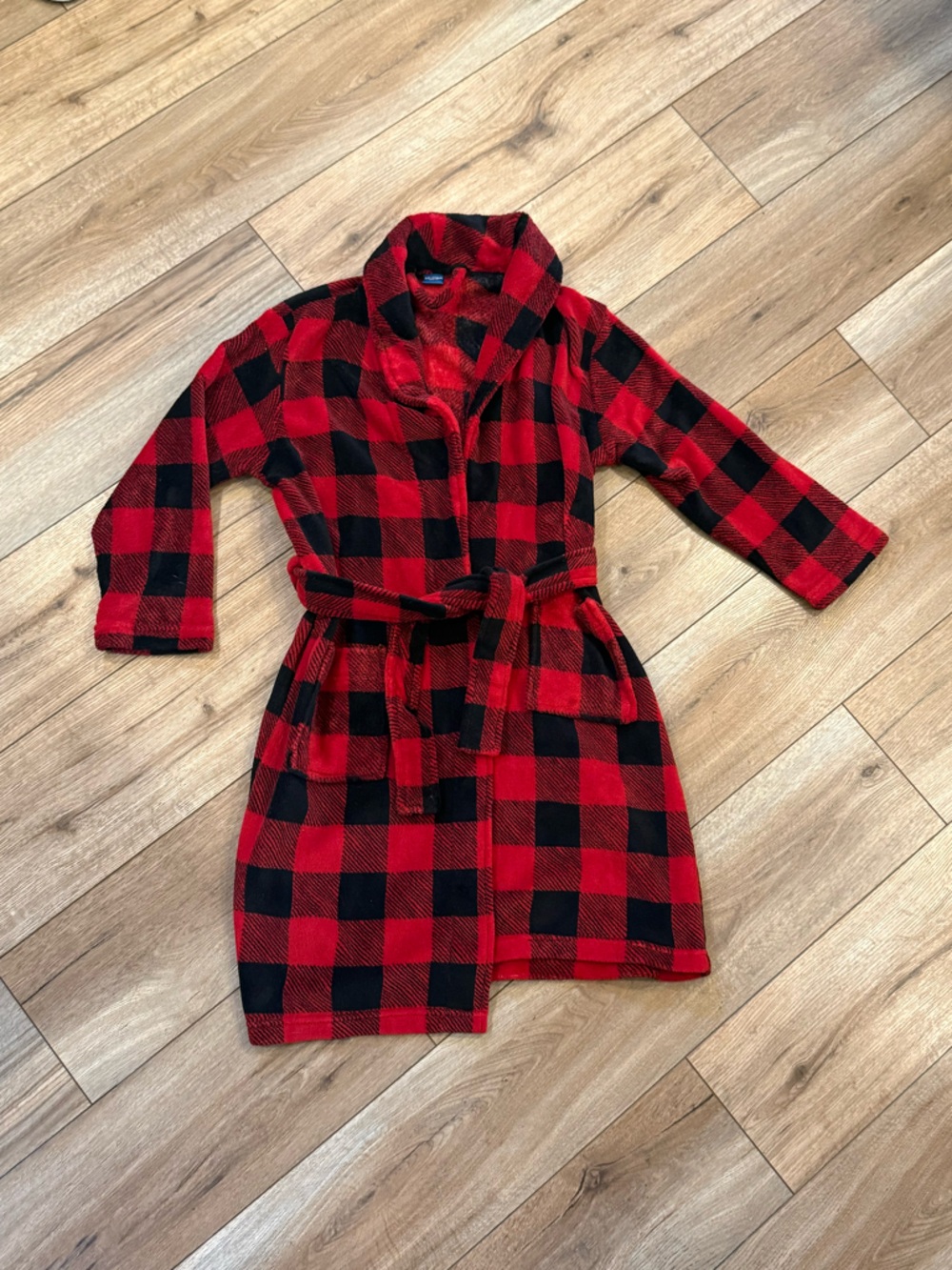 Arizona Jean Company Kids Red and Black Buffalo Plaid Fleece Robe